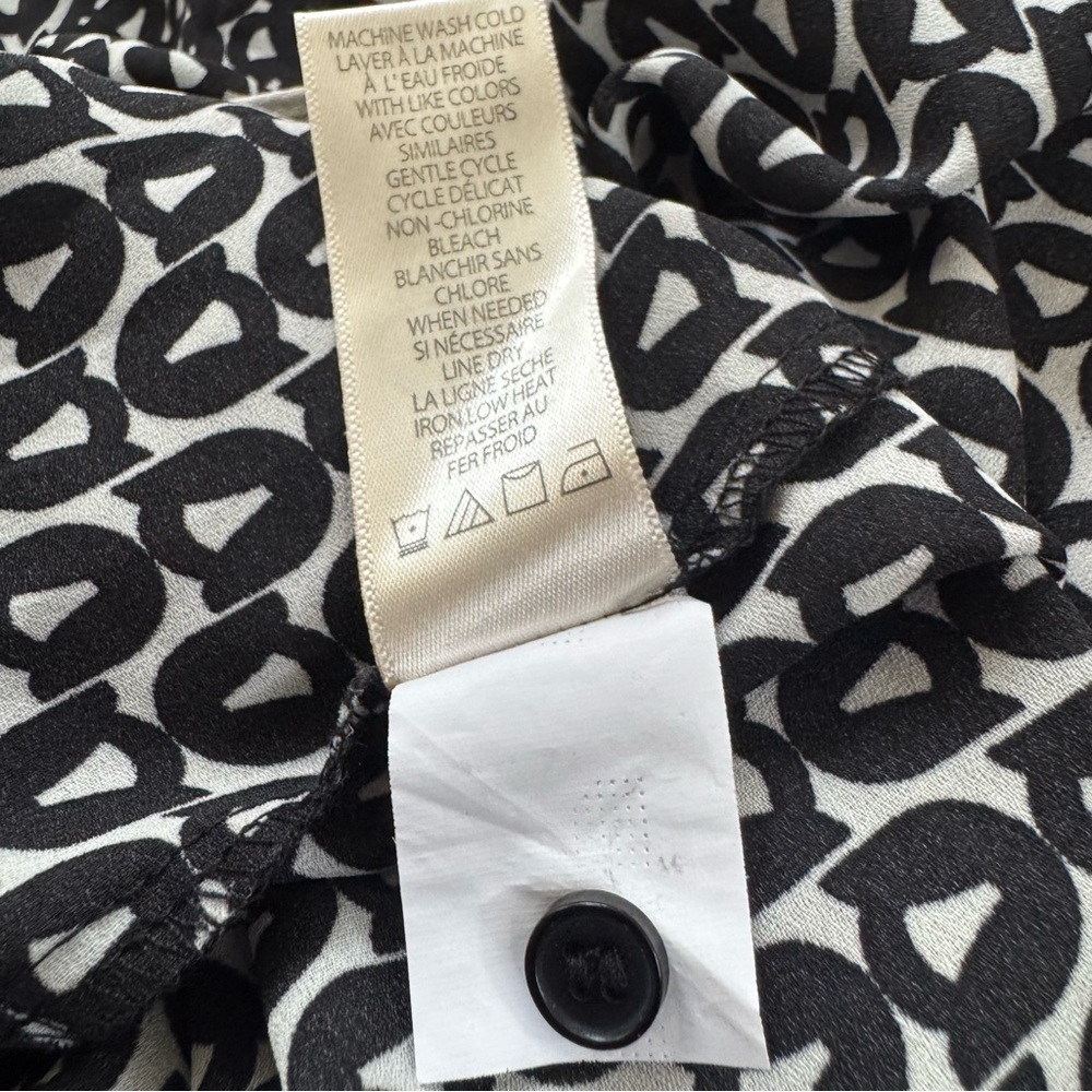 Max Studio Black and White Long Sleeve Dress - Picture 15 of 15